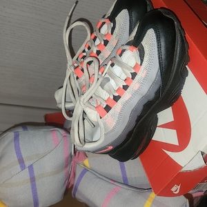 Nike Air Max '95 size 11.5 Black/solar Red/ Gunsmoke color